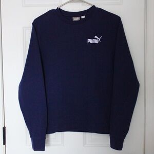 PUMA Women's Essentials  Horizontally Ribbed Small Logo Crewneck